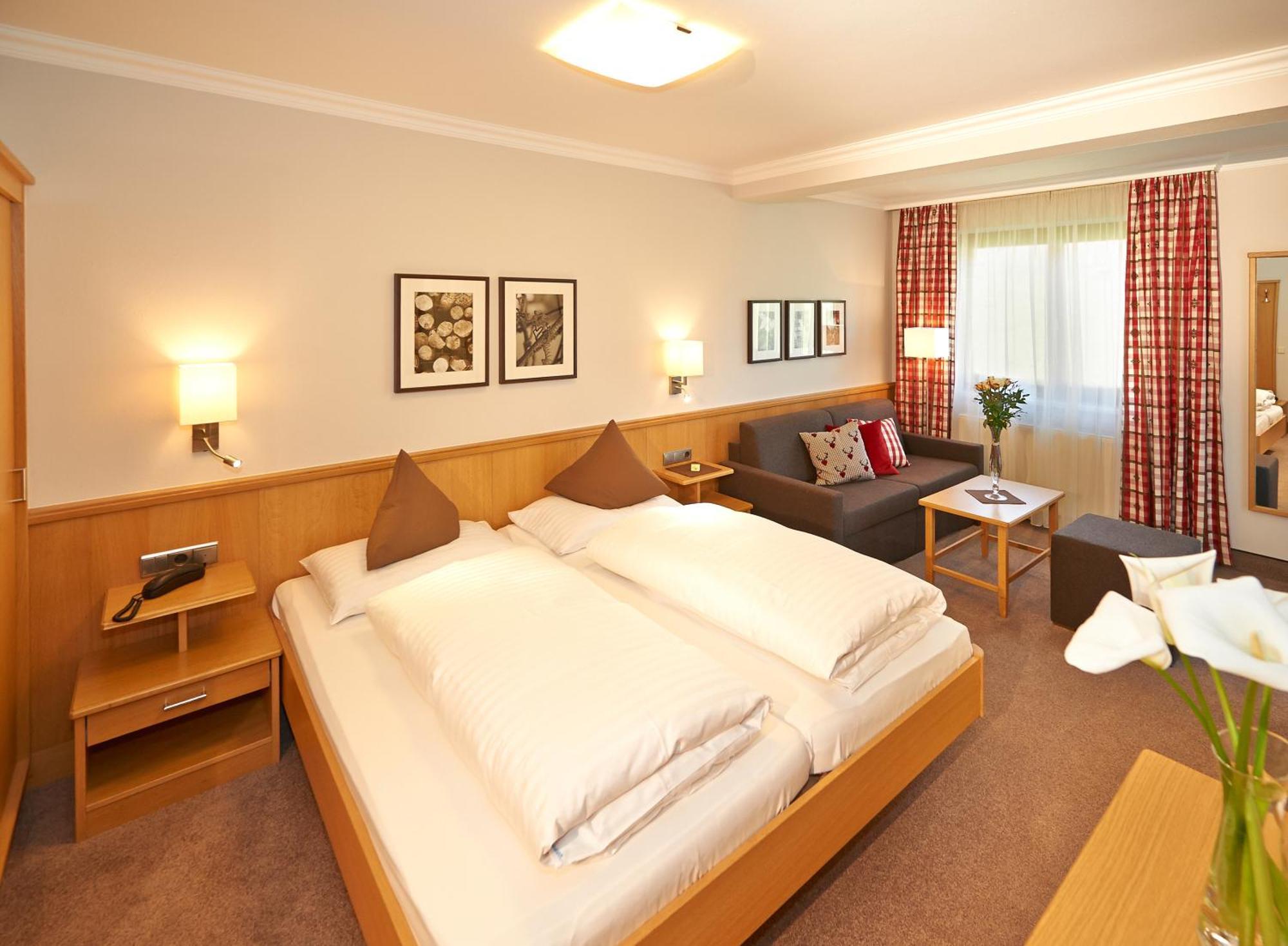 Hotel Waidmannsheil Флахау Номер фото